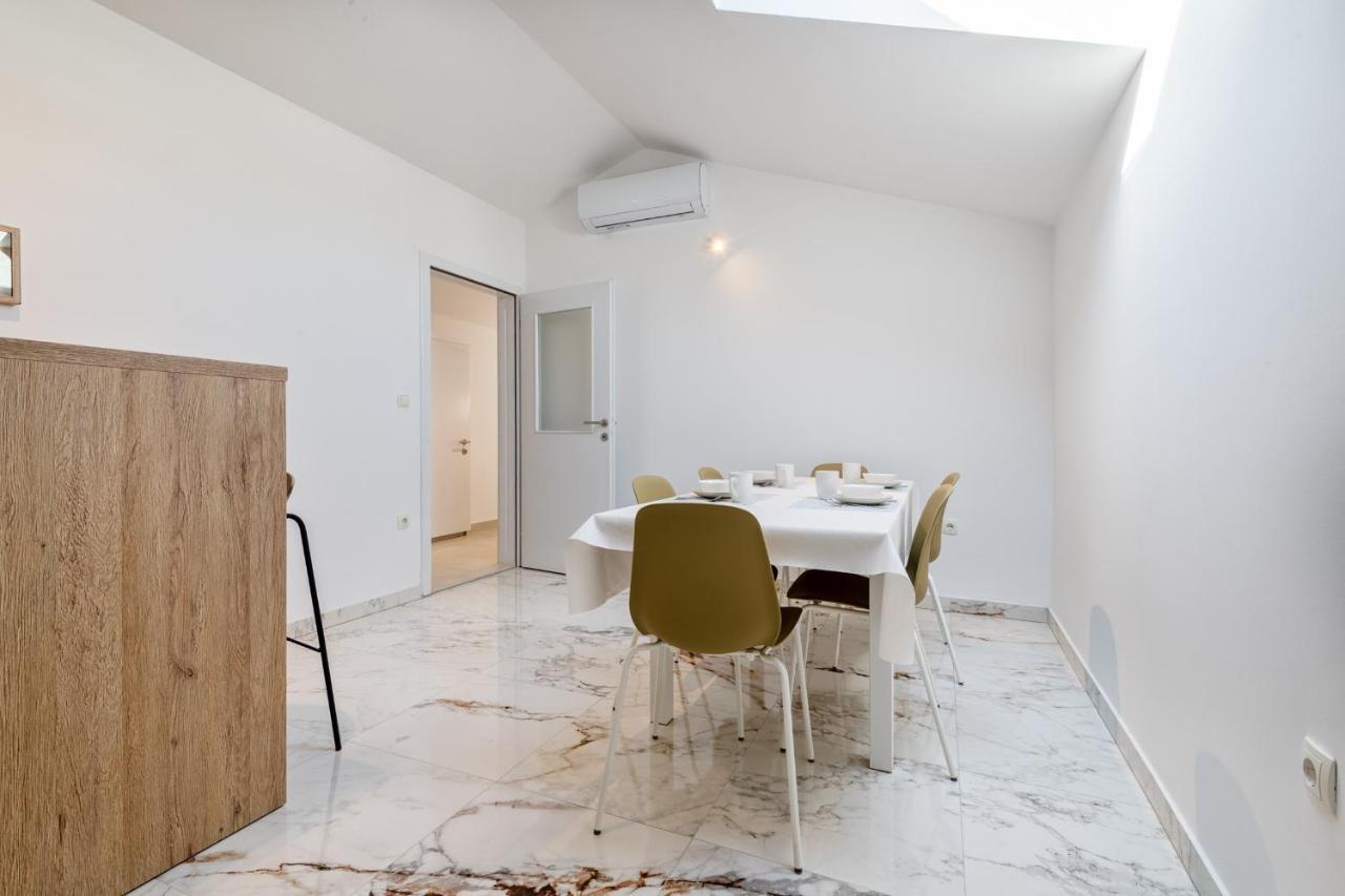 Apartment Familia Неум Екстериор снимка