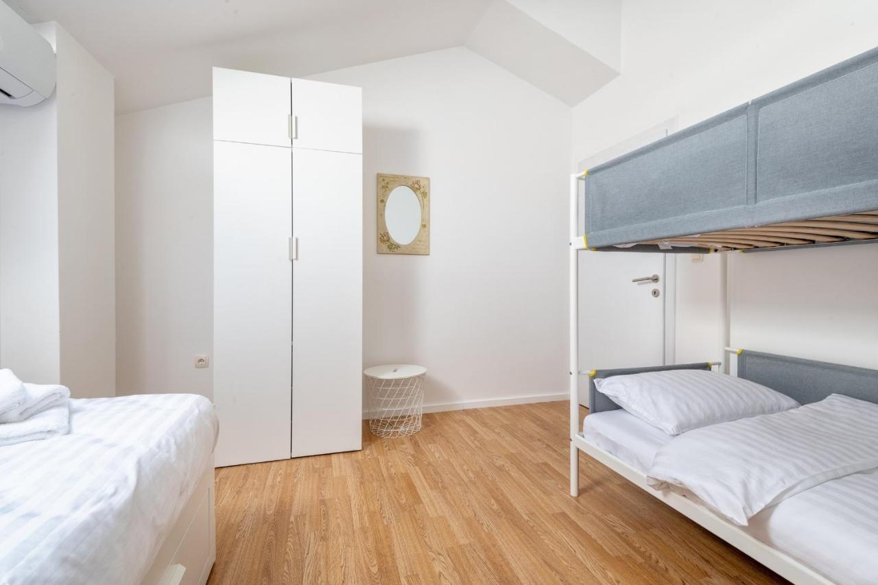 Apartment Familia Неум Екстериор снимка